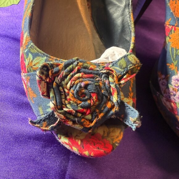 📌Madden Girl Floral Fabric 5 " High Heels Slingback Sandal with Platform - Picture 3 of 14